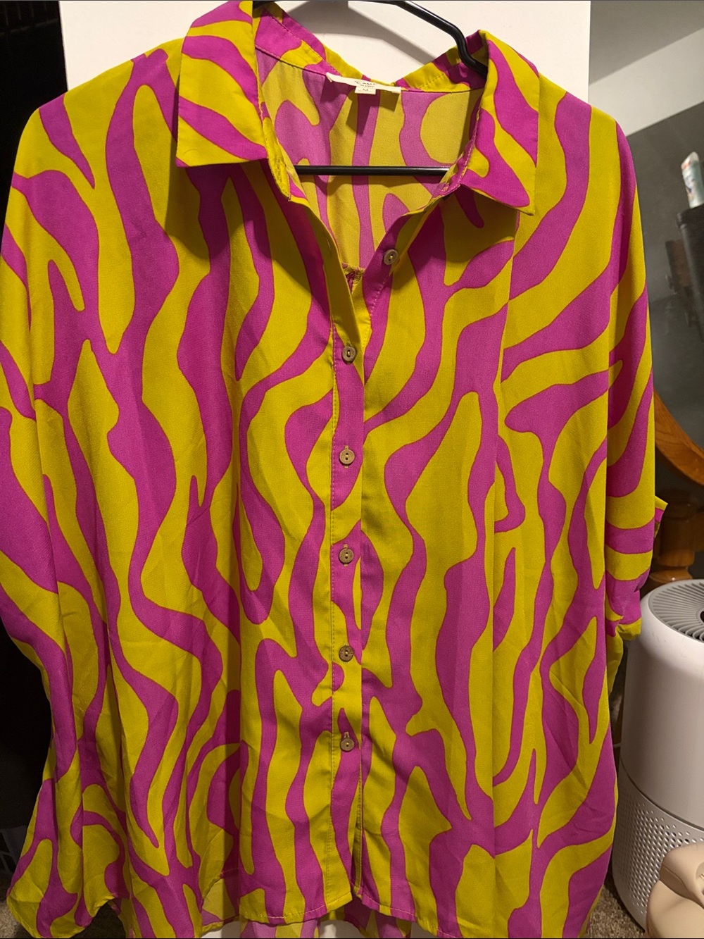 Easel Vibrant Purple & Lime Wave Button-Up Shirt